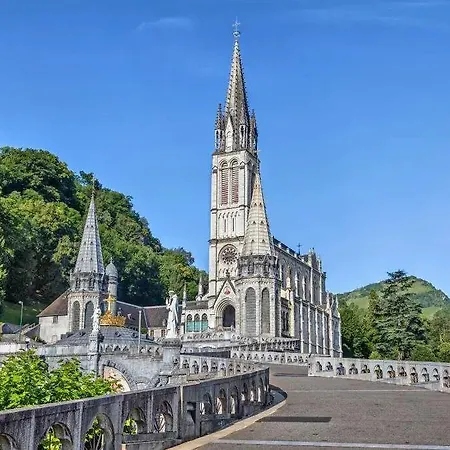 Sainte Agnes Lourdes